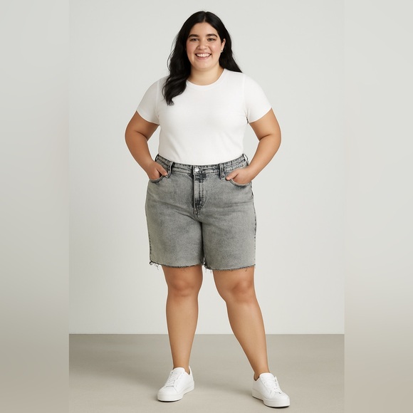 Ava & Vic Women’s Plus Gray Acid Wash Raw Hem Denim Bermuda Mid High Rise Shorts - Picture 1 of 10